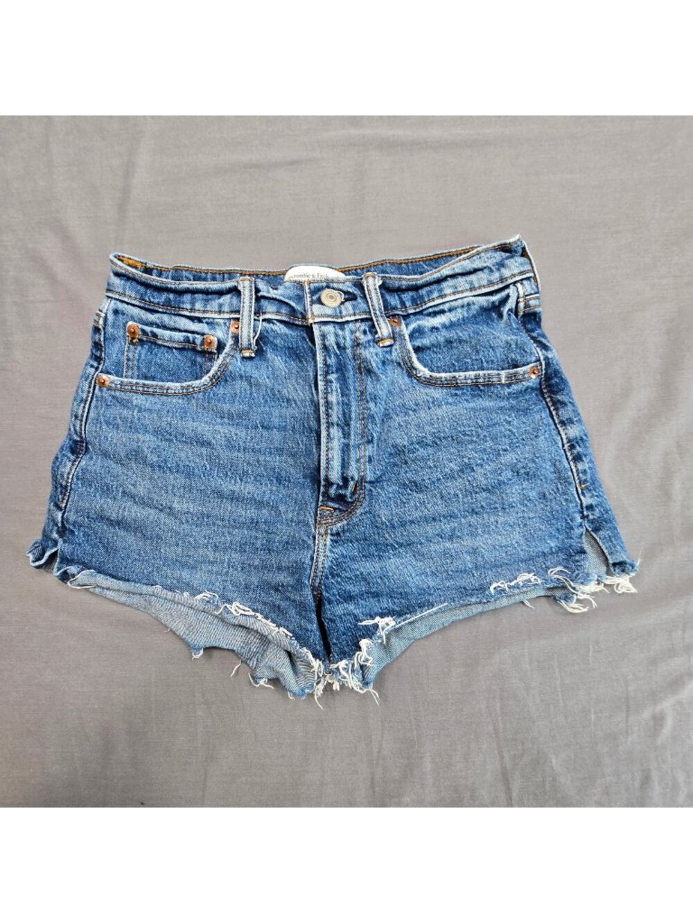 Abercrombie & Fitch 26 2 High-Rise Mom Shorts Blue Denim Frayed Hem Distressed
